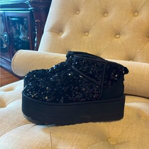 Platform Sequin Uggs